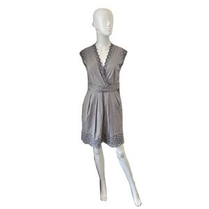 BCBG Maxazria Dress - Women's Blue White Seersucker Eyelet Belted Dress - Size 4